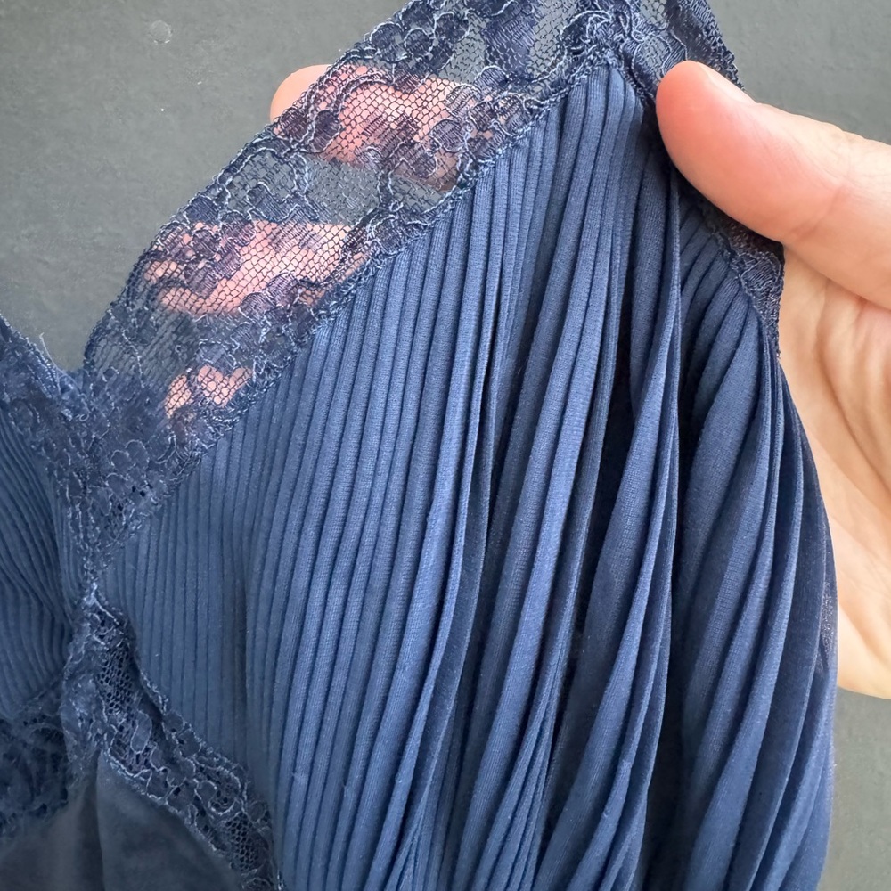 Vintage vanity fair satin slipdress with lace size 32 - Picture 4 of 5